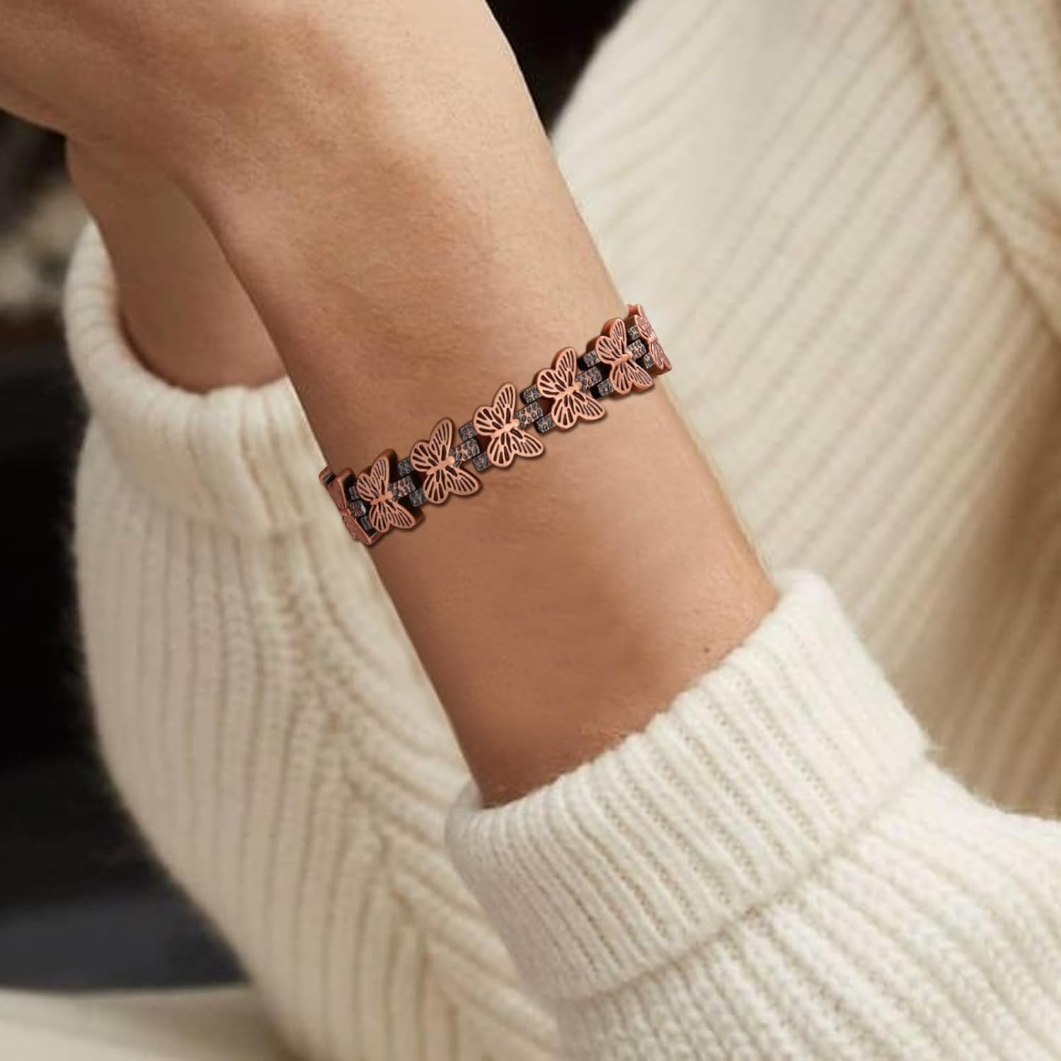 سوار نحاسي مغناطيسي فاخر من GM - مراجعة Health Wellness Bracelet وسعره