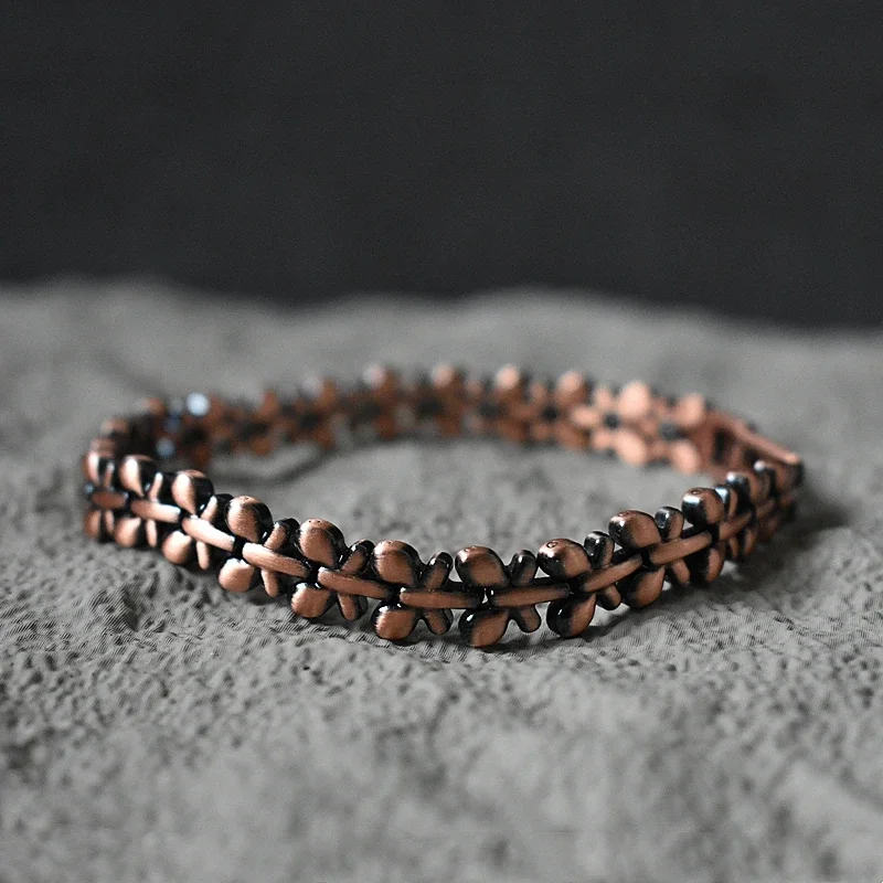 سوار علاجي مغناطيسي من النحاس  - مراجعة Health Wellness Bracelet وسعره